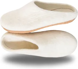 Luxurious Handmade Merino Wool Slippers  100% Natural, Breathable & Cozy House Shoes for Men & Women  Non-Slip Rubber or Leather Sole  Warm, Durable & Odor-Resistant  Multiple Colors & Sizes